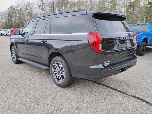 Gray Metallic 2025 Ford Expedition Max Active