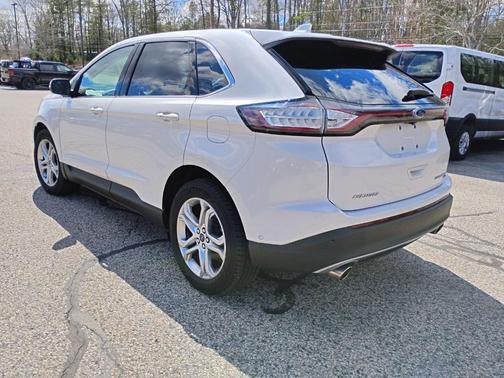 White Platinum Clearcoat Metallic 2018 Ford Edge Titanium