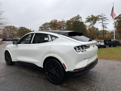2025 Ford Mustang Mach-E GT