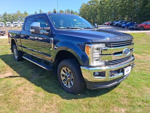 Blue 2019 Ford F-250 Lariat