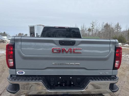 2024 GMC Sierra 2500 SLE