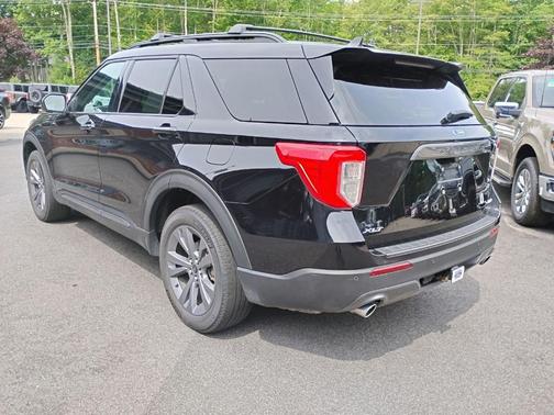 Black Metallic 2023 Ford Explorer XLT