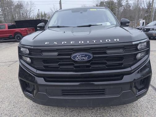 Black Metallic 2025 Ford Expedition Active