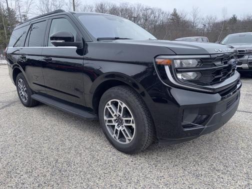 Black Metallic 2025 Ford Expedition Active