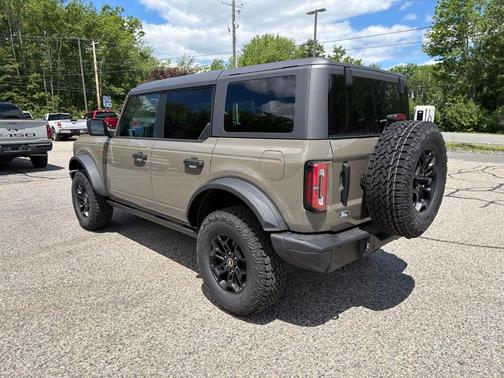 Gray 2026 Ford Bronco Badlands