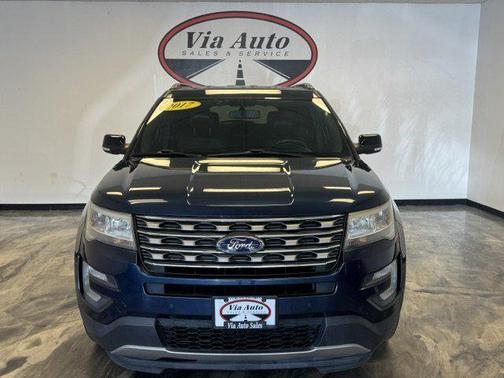 Blue Jeans 2017 Ford Explorer XLT