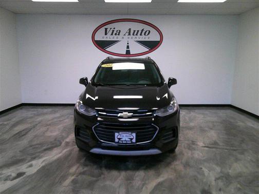 Mosaic Black Metallic 2019 Chevrolet Trax LT