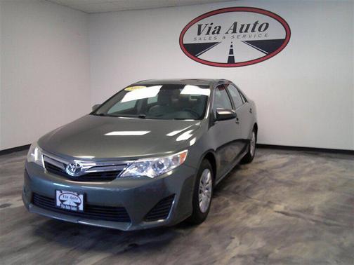 2014 Toyota Camry LE