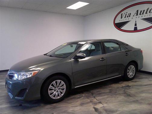 2014 Toyota Camry LE