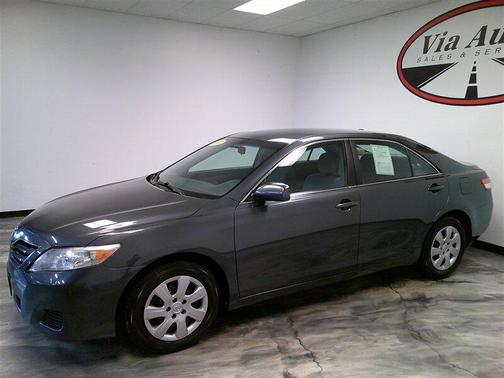 2010 Toyota Camry LE