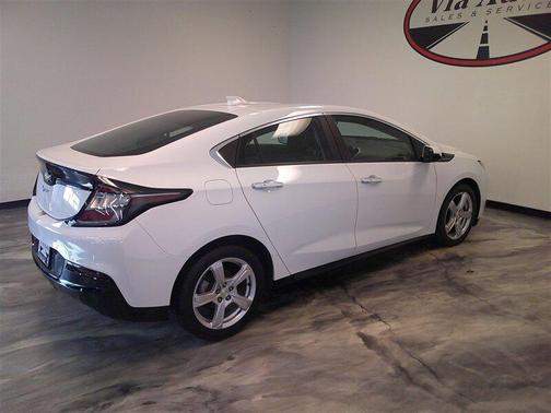 2018 Chevrolet Volt LT