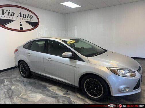 Sterling Gray Metallic 2012 Ford Focus SE