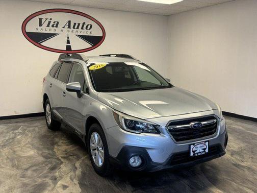 Ice Silver Metallic 2018 Subaru Outback 2.5i Premium