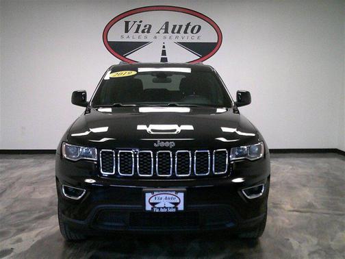 2019 Jeep Grand Cherokee Laredo
