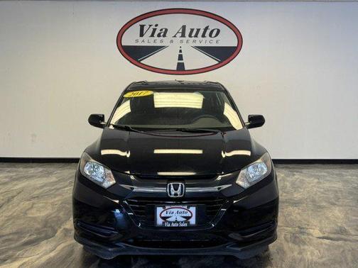 Crystal Black Pearl 2017 Honda HR-V LX