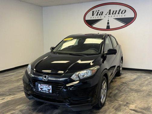 Crystal Black Pearl 2017 Honda HR-V LX