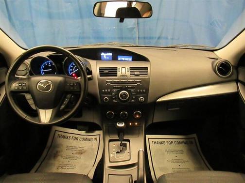 2013 Mazda Mazda3 i Touring