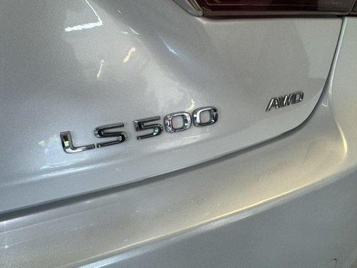 Ultra White 2019 Lexus LS 500 Base