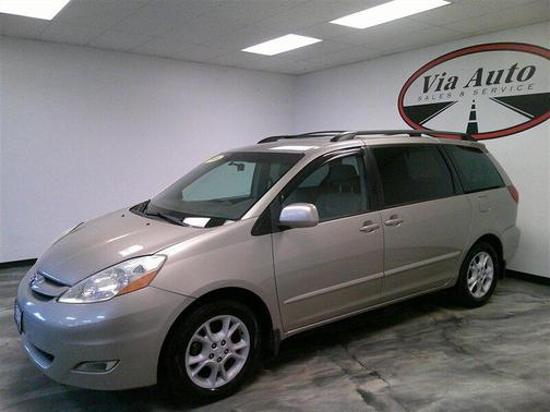 2006 Toyota Sienna XLE