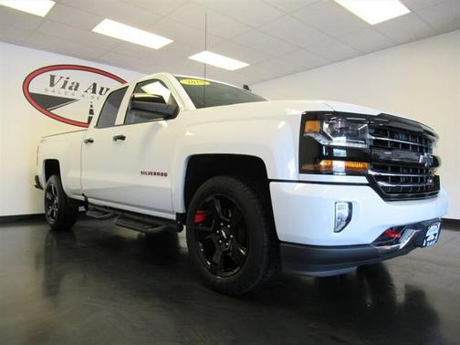 Summit White 2018 Chevrolet Silverado 1500 2LT
