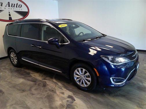 2018 Chrysler Pacifica Touring-L