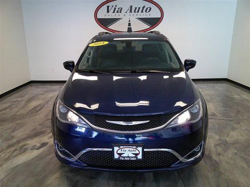 2018 Chrysler Pacifica Touring-L