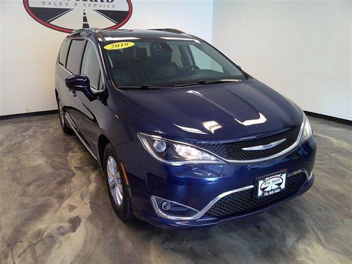 2018 Chrysler Pacifica Touring-L