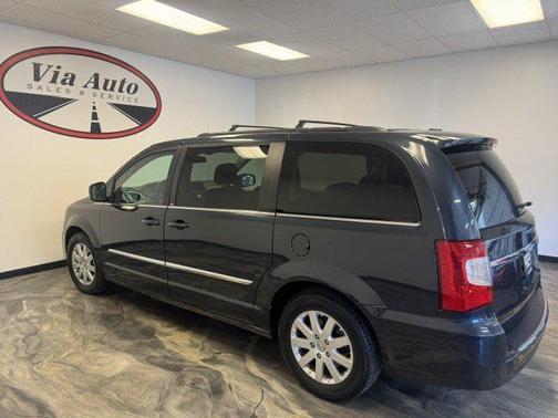 Maximum Steel Metallic Clearcoat 2014 Chrysler Town & Country Touring