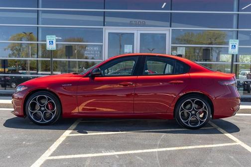 2024 Alfa Romeo Giulia Veloce