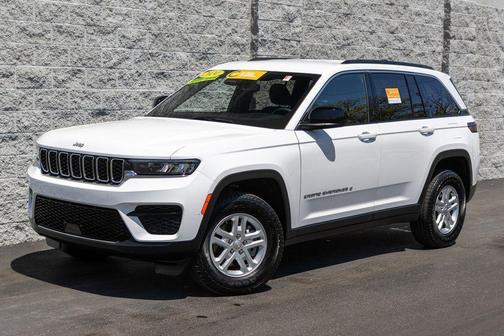 2024 Jeep Grand Cherokee Laredo