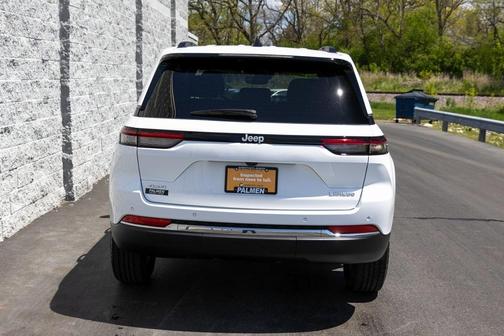 2024 Jeep Grand Cherokee Laredo
