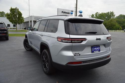 2025 Jeep Grand Cherokee L Laredo