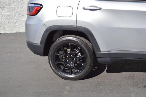 2023 Jeep Compass Altitude