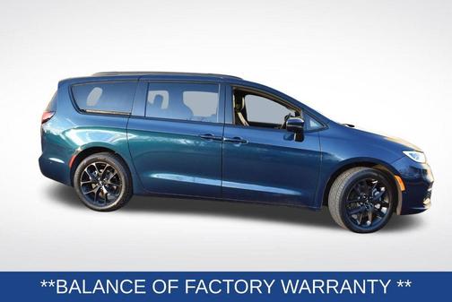 2023 Chrysler Pacifica Touring-L