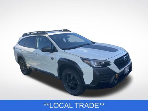 Crystal White Pearl 2023 Subaru Outback Wilderness