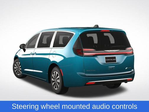 2025 Chrysler Pacifica Hybrid Select