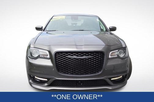 2021 Chrysler 300 Touring