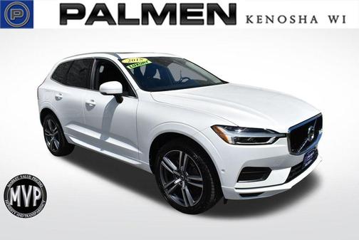 Crystal White 2018 Volvo XC60 T6 Momentum