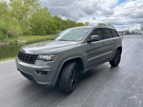 2020 Jeep Grand Cherokee Altitude