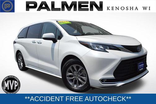2023 Toyota Sienna XLE