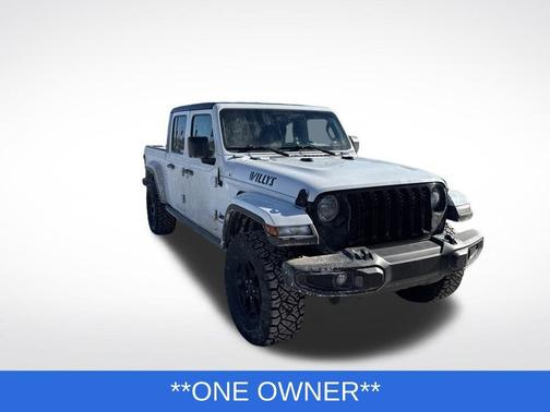 2021 Jeep Gladiator Sport