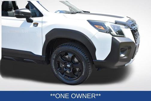 Crystal White Pearl 2024 Subaru Forester Wilderness