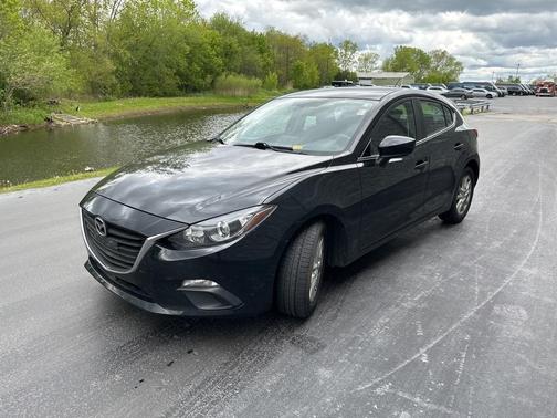 2016 Mazda Mazda3 i Sport