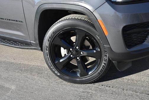 2024 Jeep Grand Cherokee Laredo