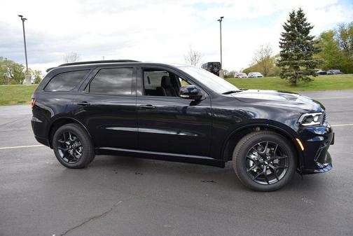 Night 2026 Dodge Durango GT Plus HEMI V8