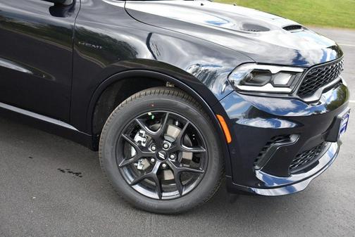 Night 2026 Dodge Durango GT Plus HEMI V8