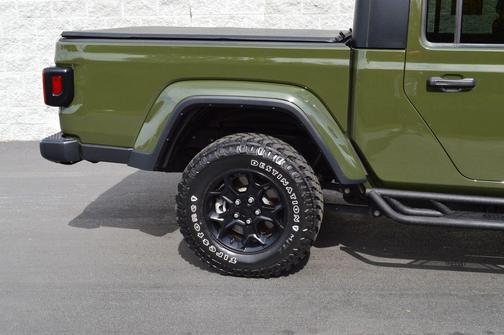 2023 Jeep Gladiator Sport