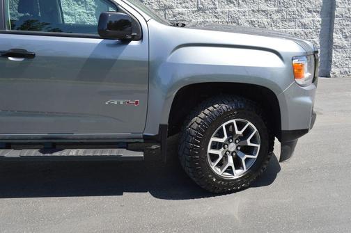 2022 GMC Canyon AT4 w/Cloth