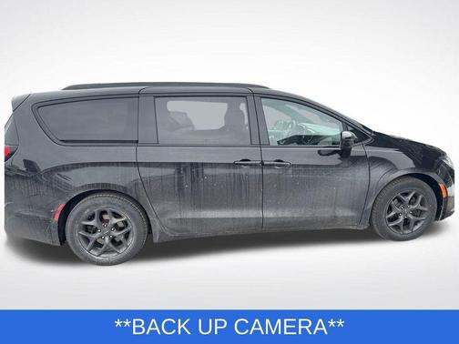 2019 Chrysler Pacifica Touring-L Plus