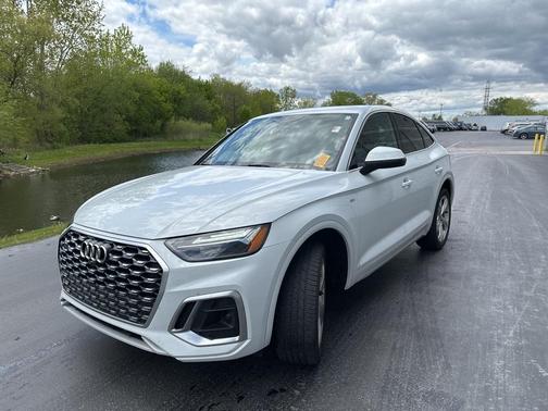2022 Audi Q5 45 S line Premium Plus